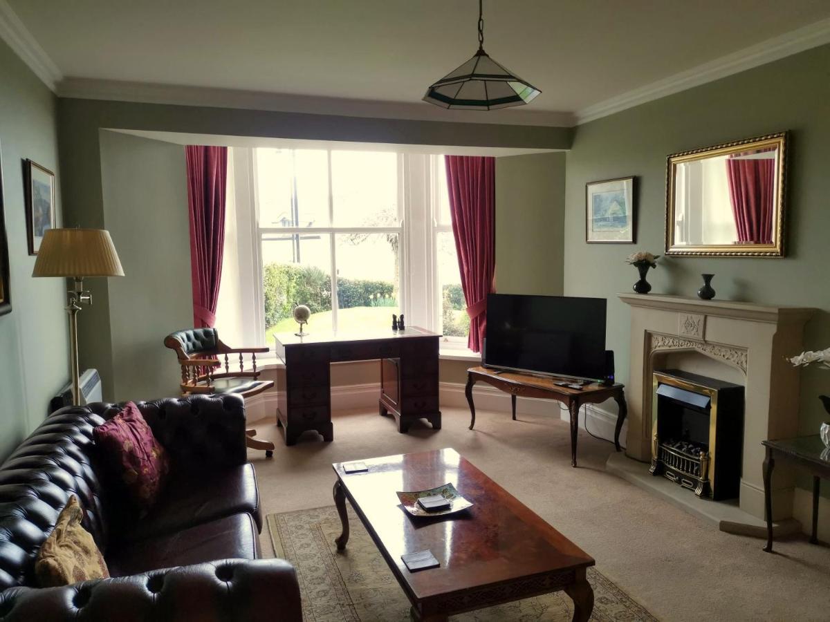 Crown Hill, Grange Over Sands Luaran gambar